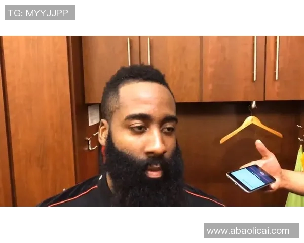 足球明星莫西干头型的魅力与风格解析及其在球场上的影响力