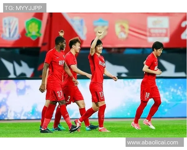 江苏对阵上港的精彩对决比分揭晓赛季精彩瞬间回顾